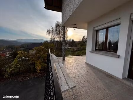 grand appartement meublé avec grand balcon à deux pas de la suisse et gare de pougny