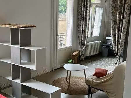 f1 meublé - refait à neuf + garage - centre ville