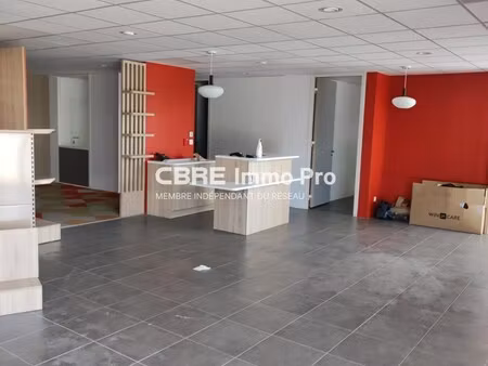 location local professionnel 190m² niort 79000