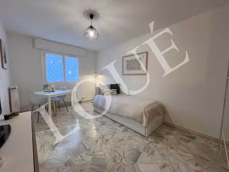 location appartement 1 pièce 24m² cannes 06400
