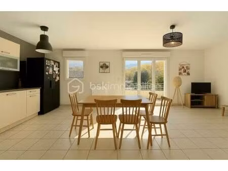 appartement de 61 50 m² à vizille