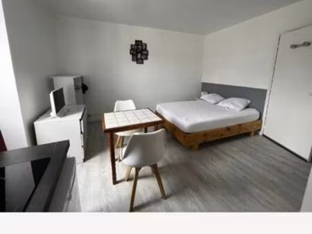 t 1 meublé neuf quartier calme