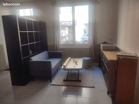 a louer maison de ville meublée