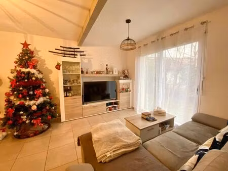 location maison 3 pièces 68m² libourne 33500