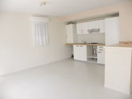 appartement f3 en rez de jardin en centre ville de louviers