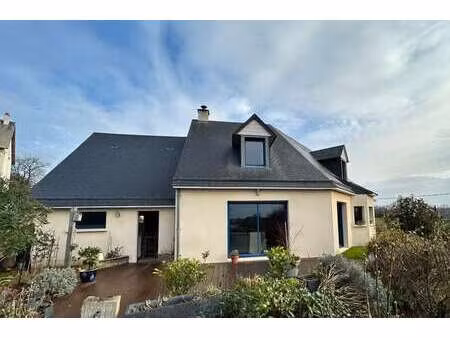 vente maison à granville (50400) : à vendre / 197m² granville