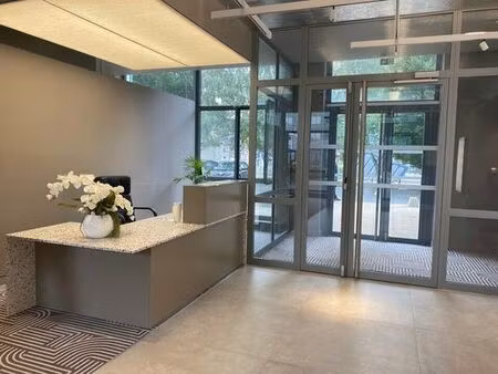 prestigieux bureau de 259 m2 en location - nanterre  france
