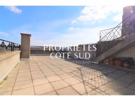 immeuble 349 m2 laudun