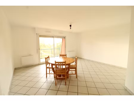 location appartement 3 pièces 72m²