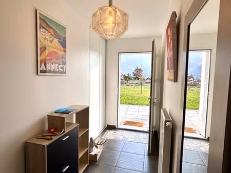 t3 meublé bords du lac d'annecy