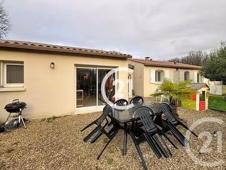 maison à vendre - 4 pièces - 132 m2 - cognac - 16 - poitou-charentes