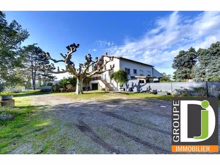 vente maison 6 pièces 250m2 livron-sur-drôme 26250 - 306000 € - surface privée