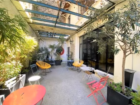 location local professionnel 600m²