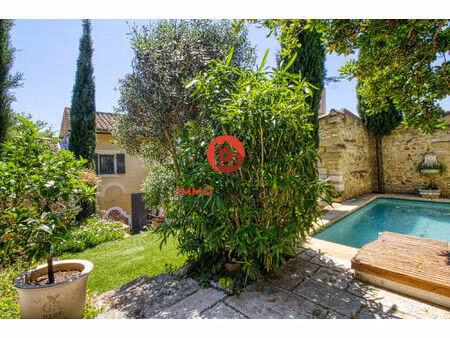 vente maison 9 pièces 205 m² pujaut (30131)