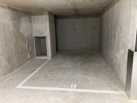 location parking chatillon 92320