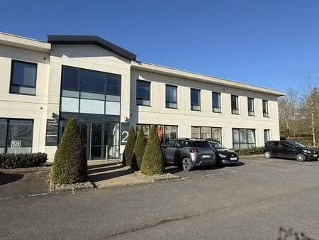 location bureau serris 77700