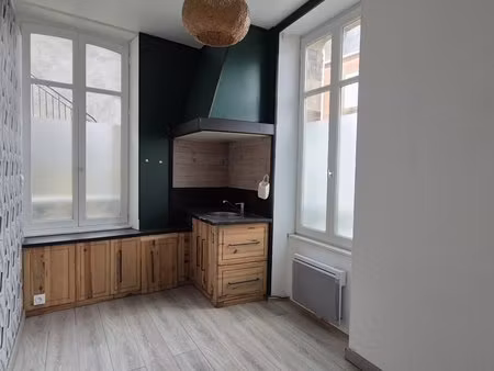 immeuble avec 2 logements (réunissables) 147 m²