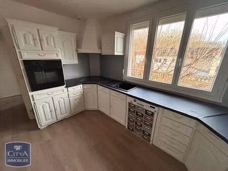 location appartement 3 pièces 79m² bourges 18000