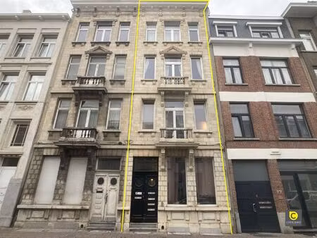 commercieel te koop in borgerhout met 5 slaapkamers