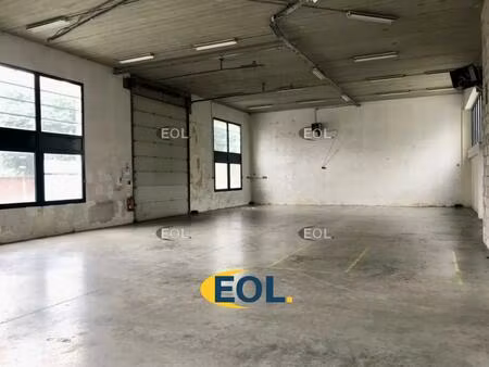 a louer - local d'activité avec bureaux de 320 m²