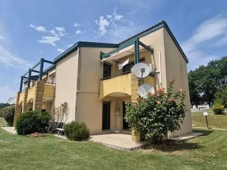 appartement sur un golf en rez de jardin avec vue spectaculaire