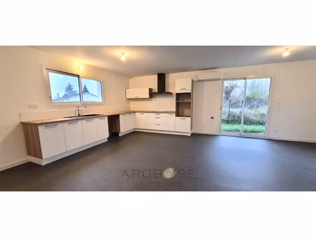 a louer - maison de plain-pied avec jardin à damazan