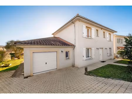 vente maison 6 pièces 122 m² à corbas (69960)  435 000 €