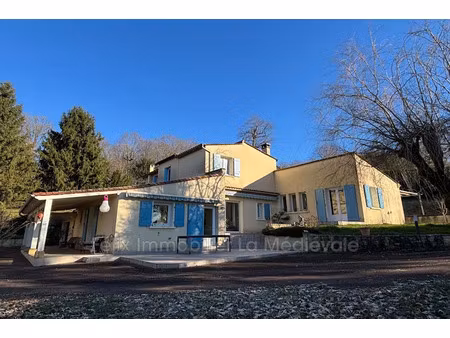 vente maison 7 pièces 208 m² à sarlat-la-caneda (24200)  450 000 €