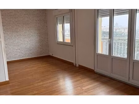 appartement nevers 66 m² t-3 à vendre  69 000 €