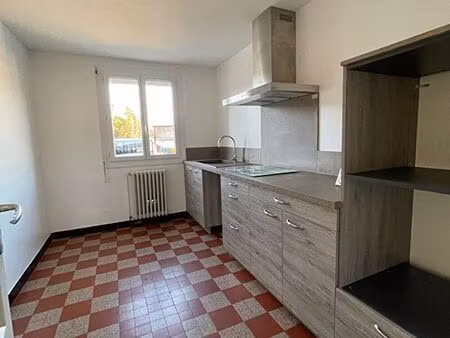 annonce location appartement 4 pièces de 80m2 à limoux (11300) - paruvendu.fr ref 99278433