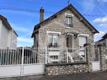 vente maison 4 pièces 80 m² à combs-la-ville (77380)  310 000 €