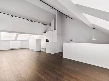appartement à louer à saint-gilles € 2.000 (lj9x2) - victoire junot location | zimmo