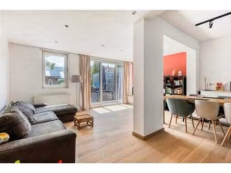 maison avec 3 chambres - peb b - centre