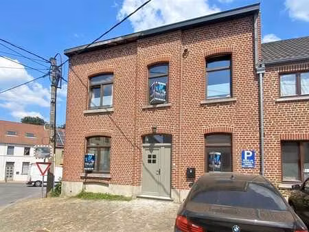 centre de grez - entree privee - petit immeuble 2 unités