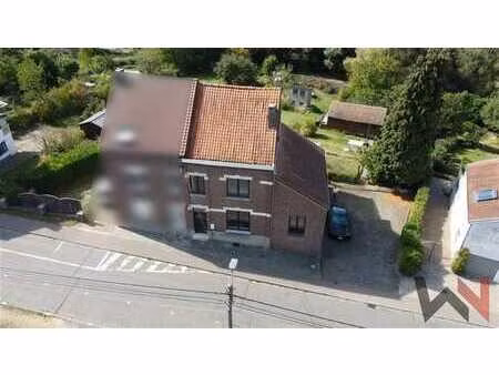 grand atelier et parking aisé