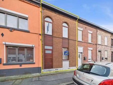 *** plus de visite possible *** maison 3 chambres avec jard