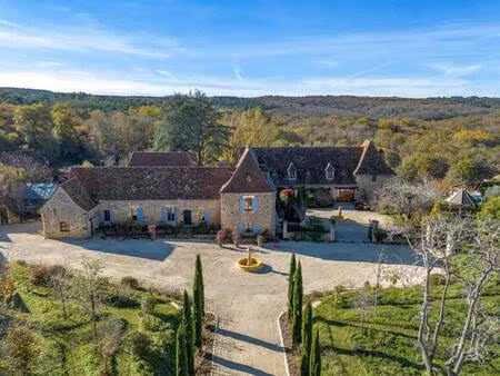 domaine d’exception en dordogne avec vues panoramiques et confort high-tech