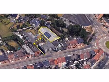 hal de stockage + bureaux