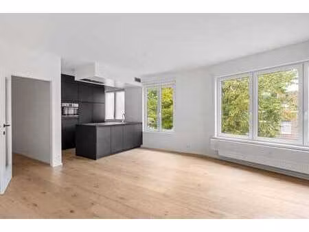 modern  gunstig gelegen appartement met 2 slaapkamers te ...