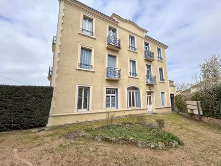 vente appartement 5 pièces 69.54 m² à néris-les-bains (03310)  35 000 €