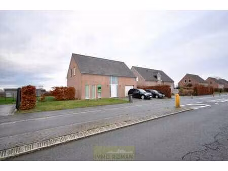 maison prête à emménager avec jardin  bien située au mont...