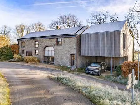 villa avec vue imprenable sur le golf de méan.