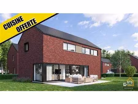 nouvelle villa 3 chambres et 2 salles de bain!