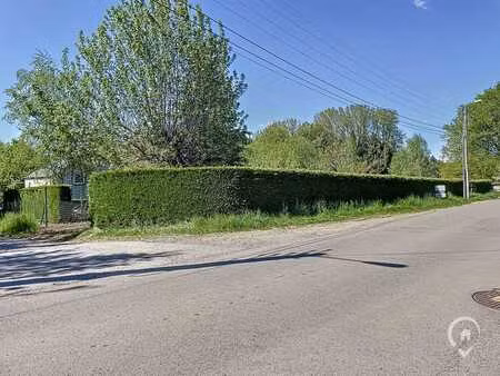 sous option !!! terrain 55m de façade