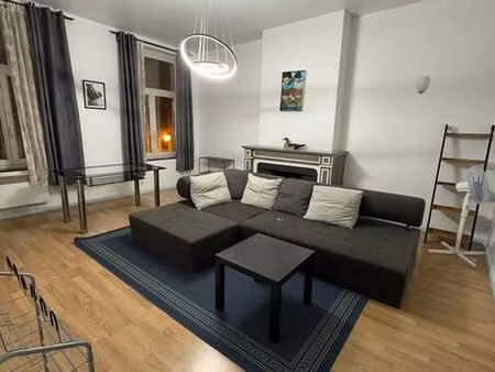 louise-stepahnie appartement 2 chambres à louer.