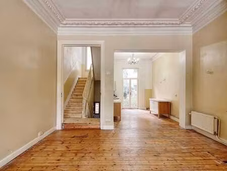 triplex 4 chambres place colignon à schaerbeek