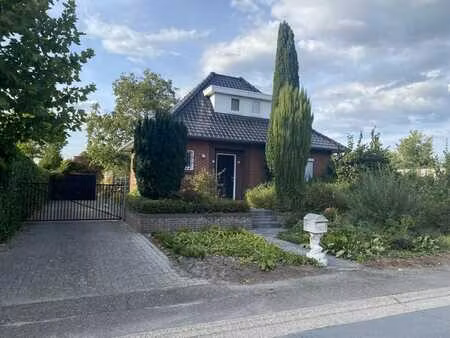 vrijstaande woning met potentieel en gunstige ligging