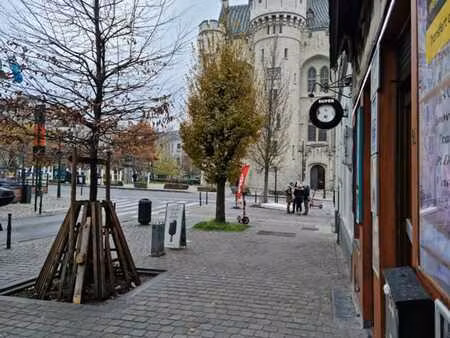 commercial rue haute/ porte de hal