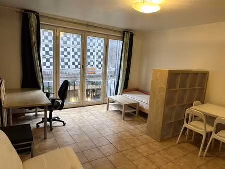 studio meublé à louer - liège centre