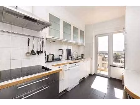 limite uccle - quartier roosendael - altitude 100 - minerve